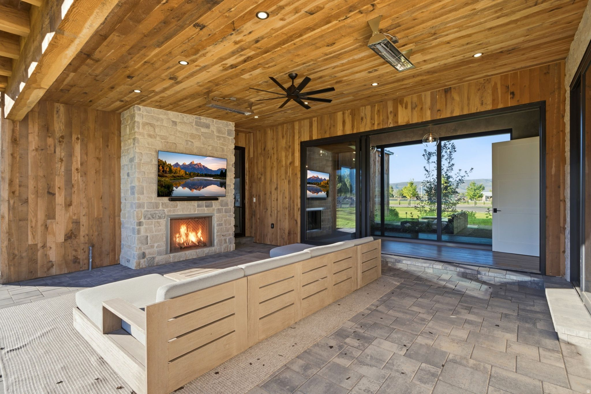 HAVEN FARMS - Residential