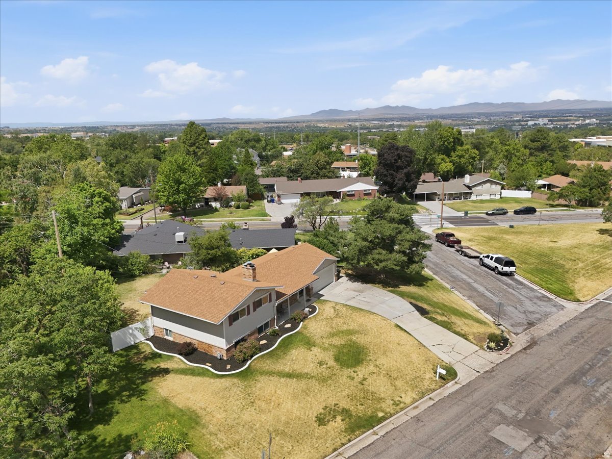 COLLEGE HEIGHTS - Residential