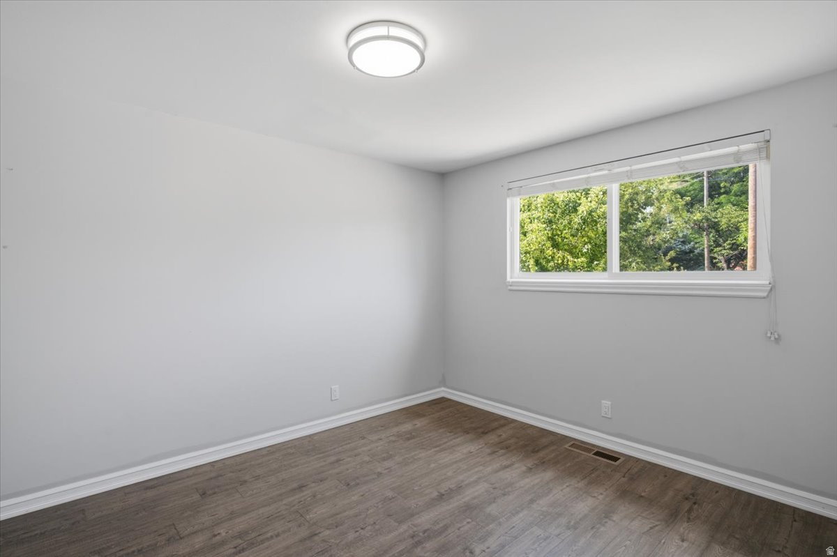COLLEGE HEIGHTS - Residential