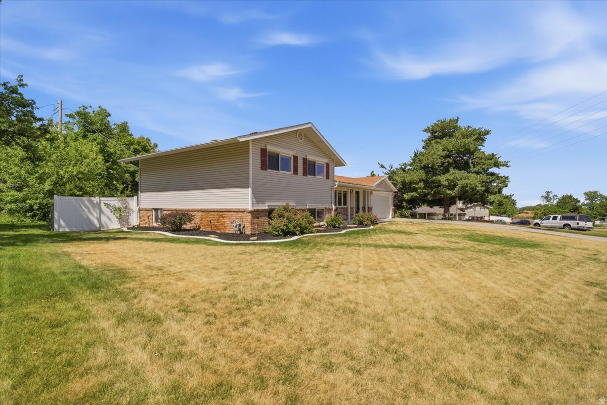 COLLEGE HEIGHTS - Residential