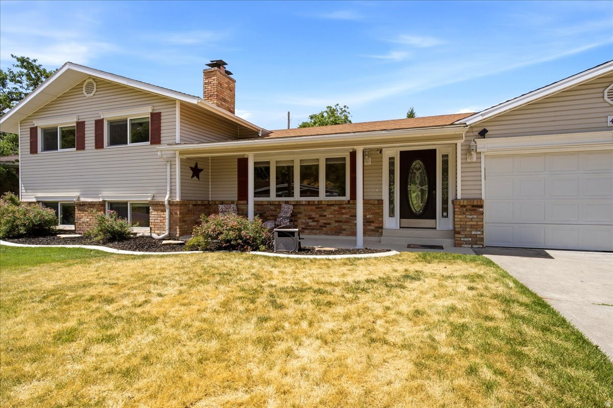 COLLEGE HEIGHTS - Residential