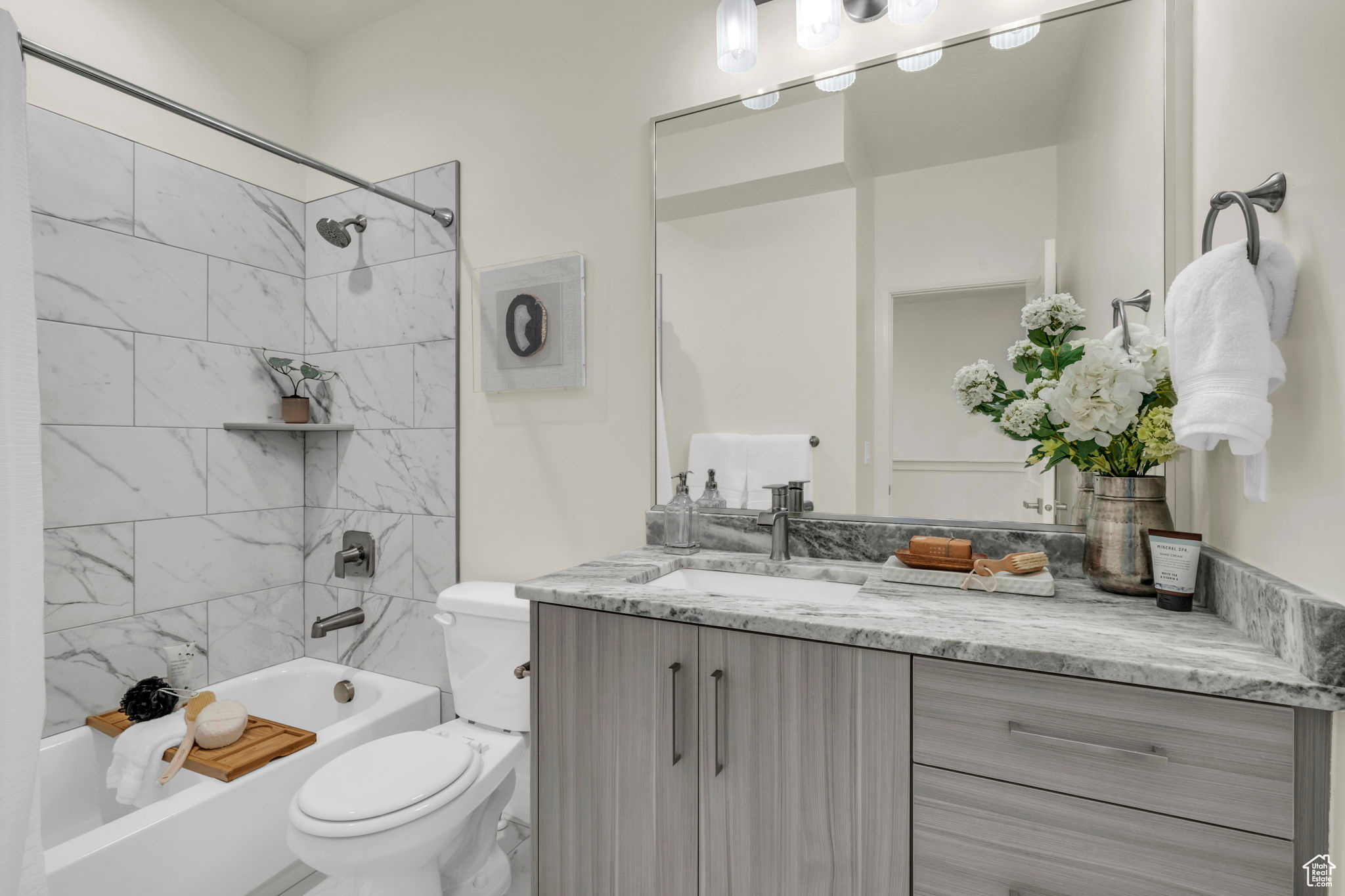 BURCH CREEK - Residential