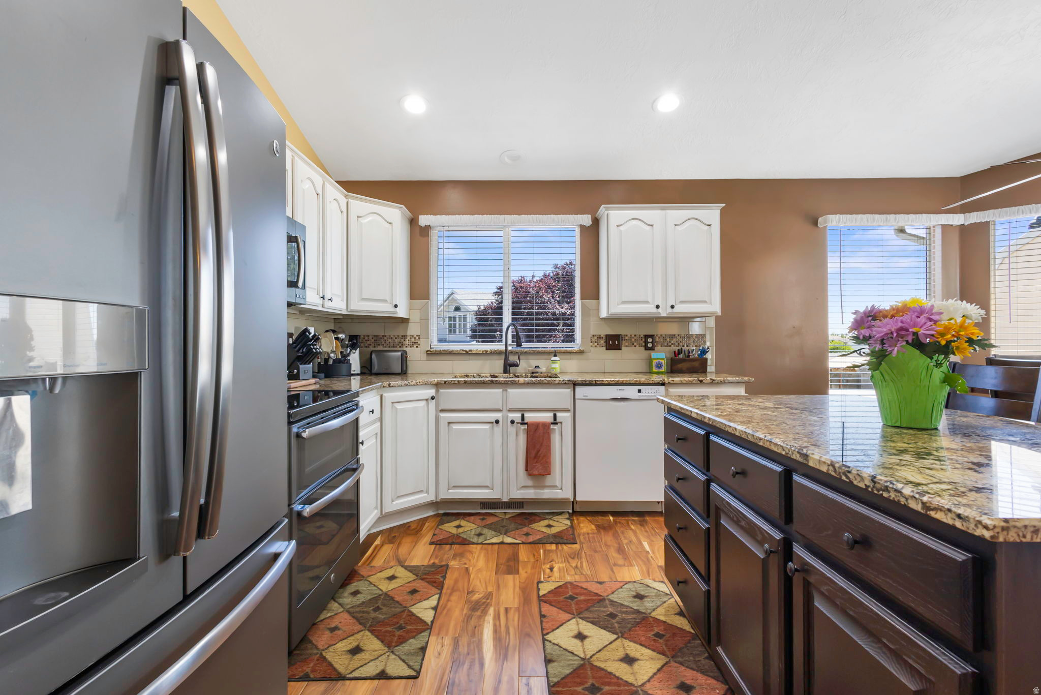 REGAL COUNTERY STATE - Residential