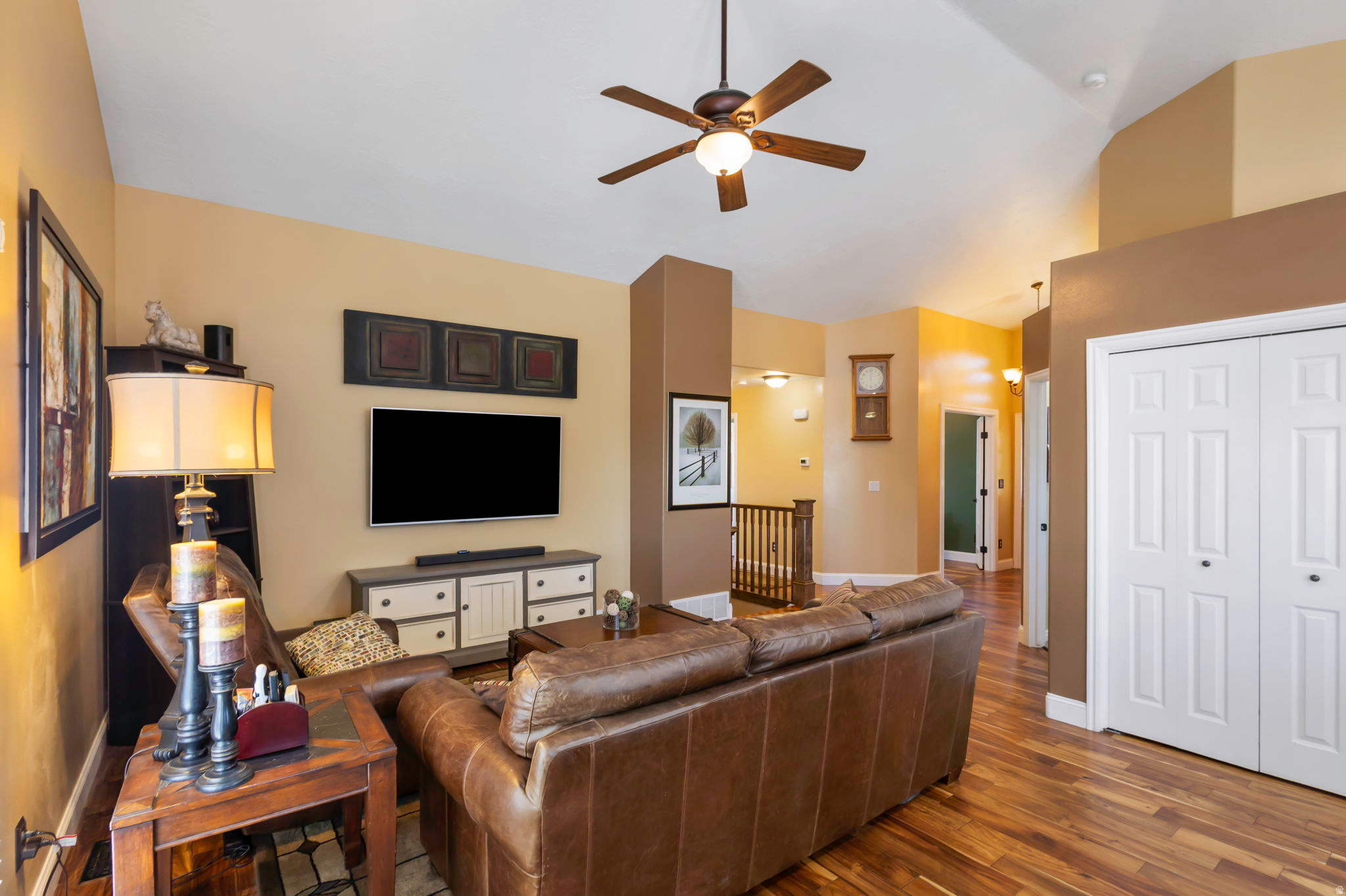 REGAL COUNTERY STATE - Residential