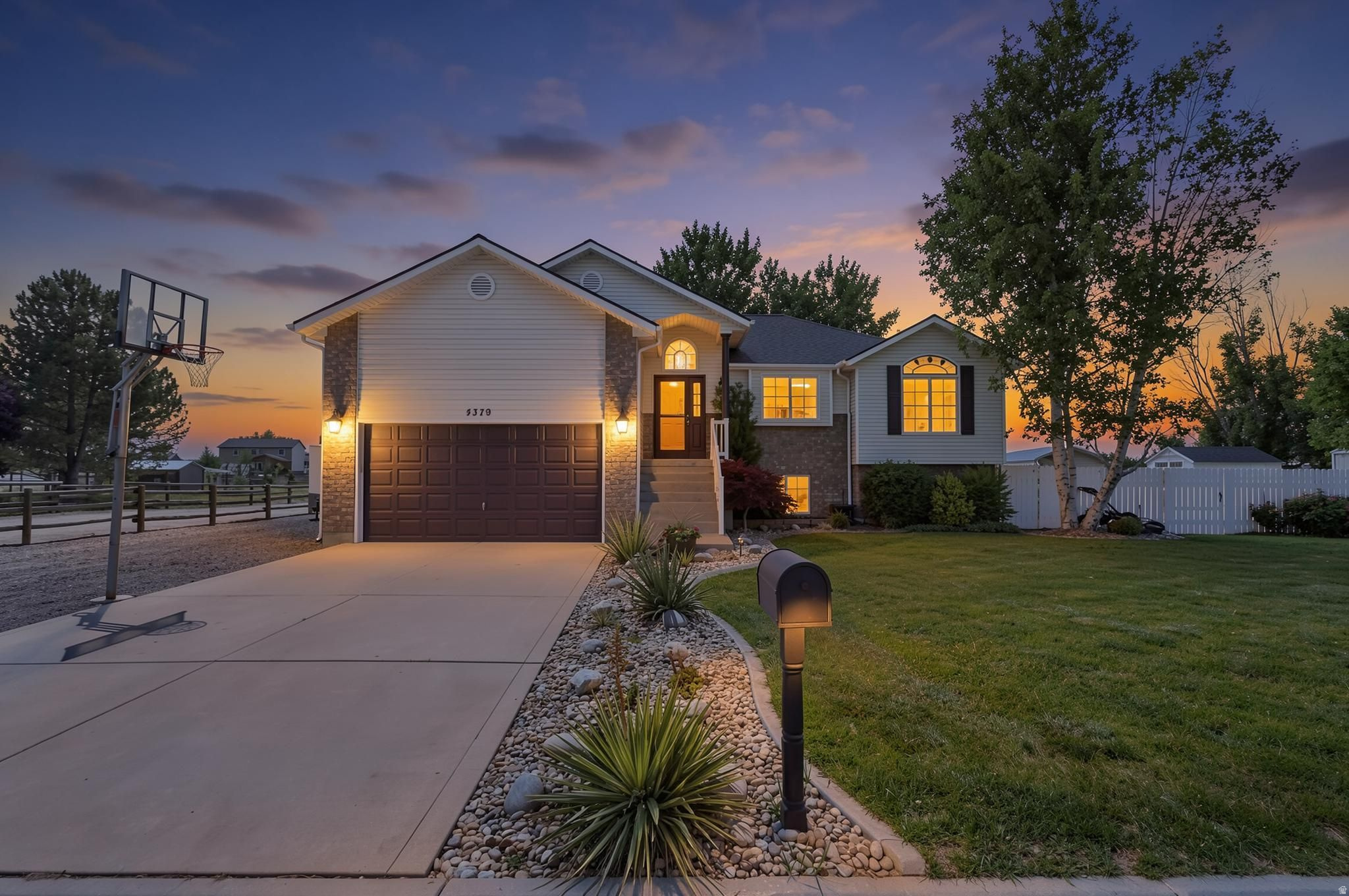 REGAL COUNTERY STATE - Residential