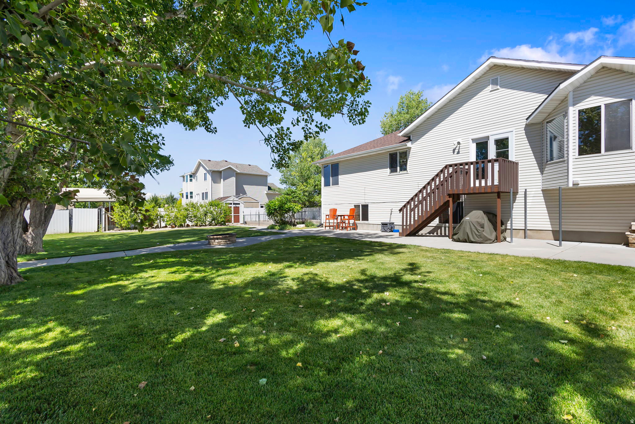 REGAL COUNTERY STATE - Residential