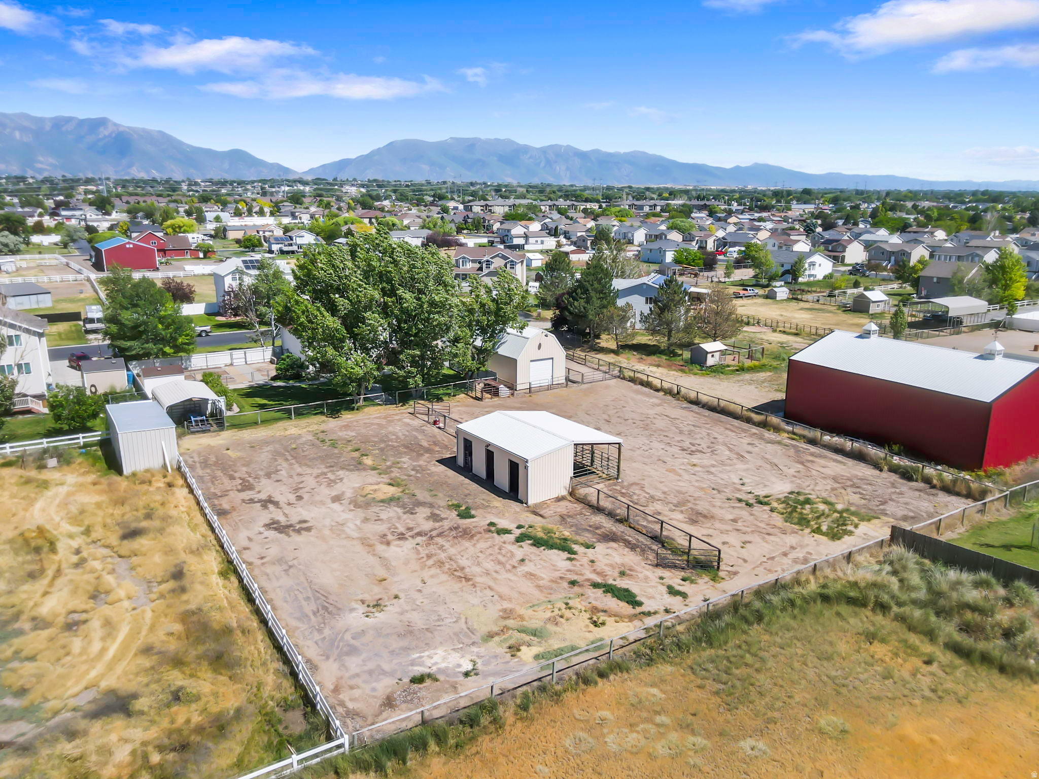 REGAL COUNTERY STATE - Residential