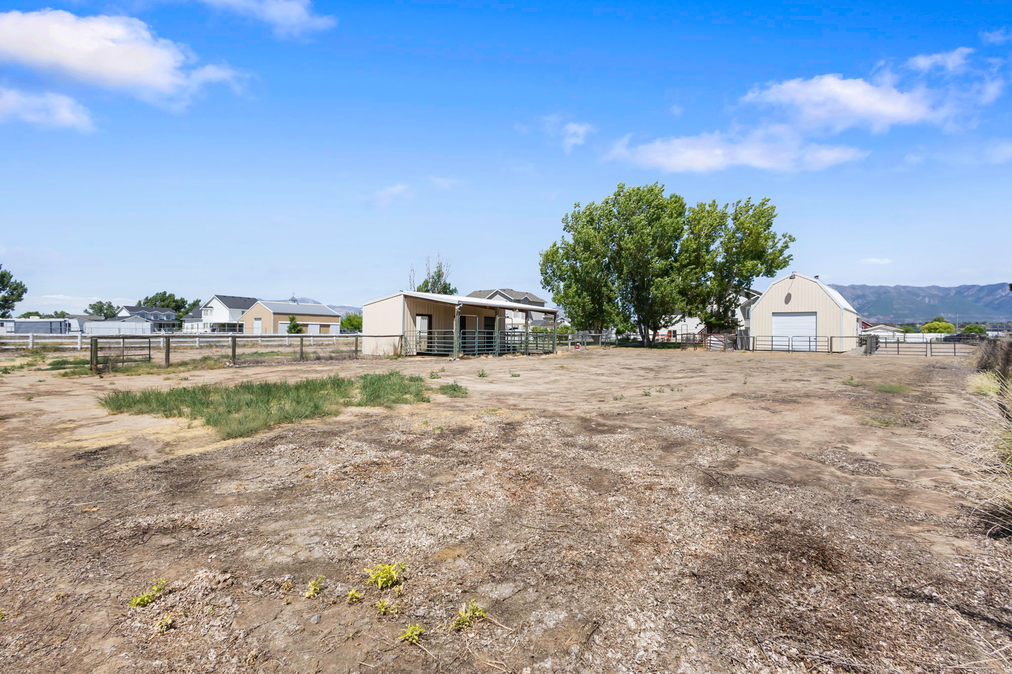 REGAL COUNTERY STATE - Residential