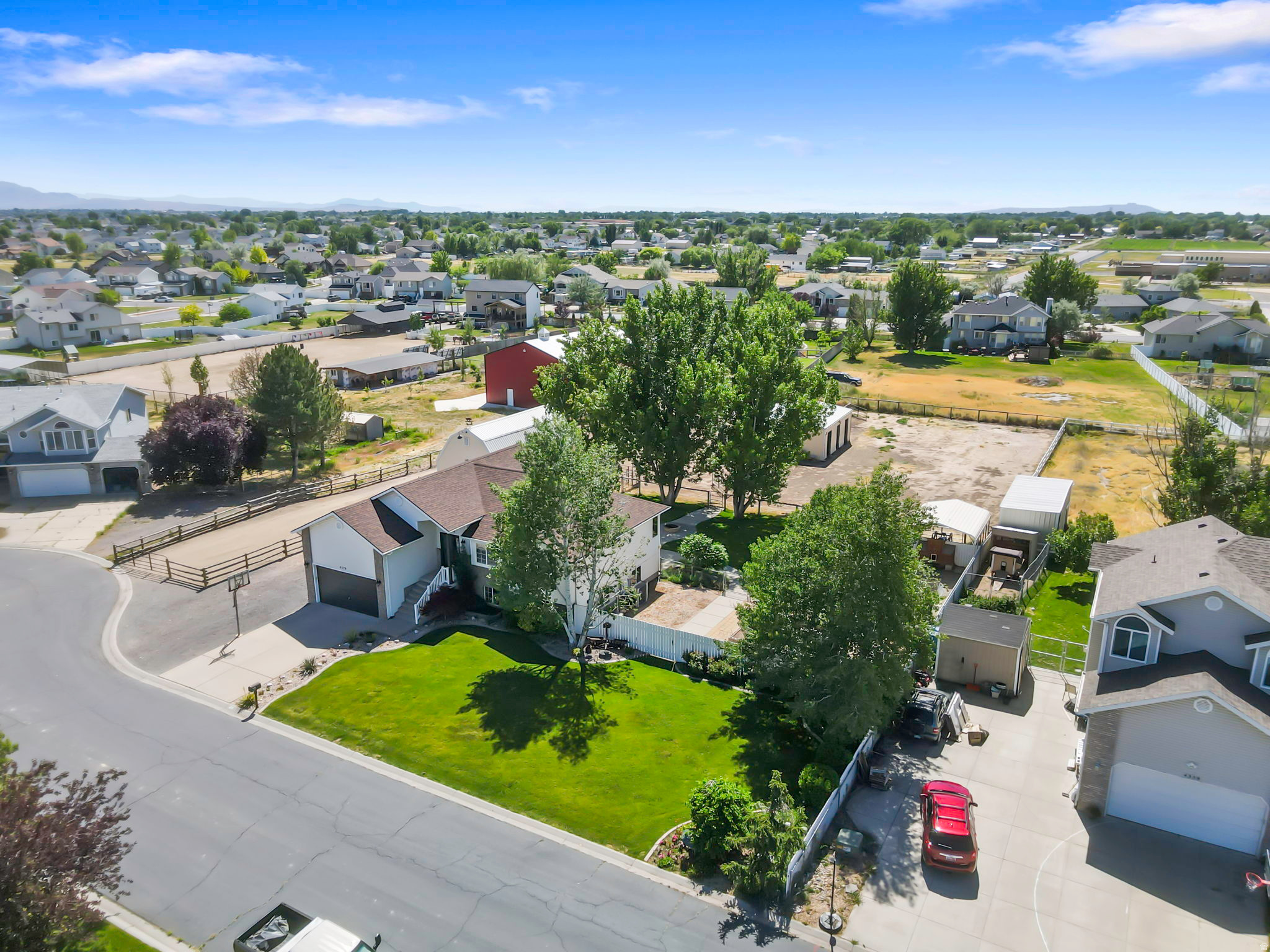 REGAL COUNTERY STATE - Residential