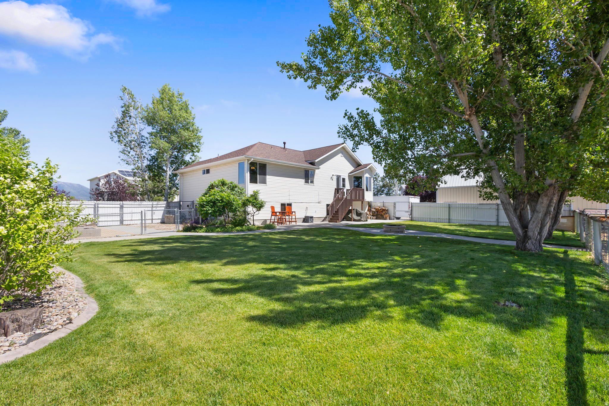 REGAL COUNTERY STATE - Residential