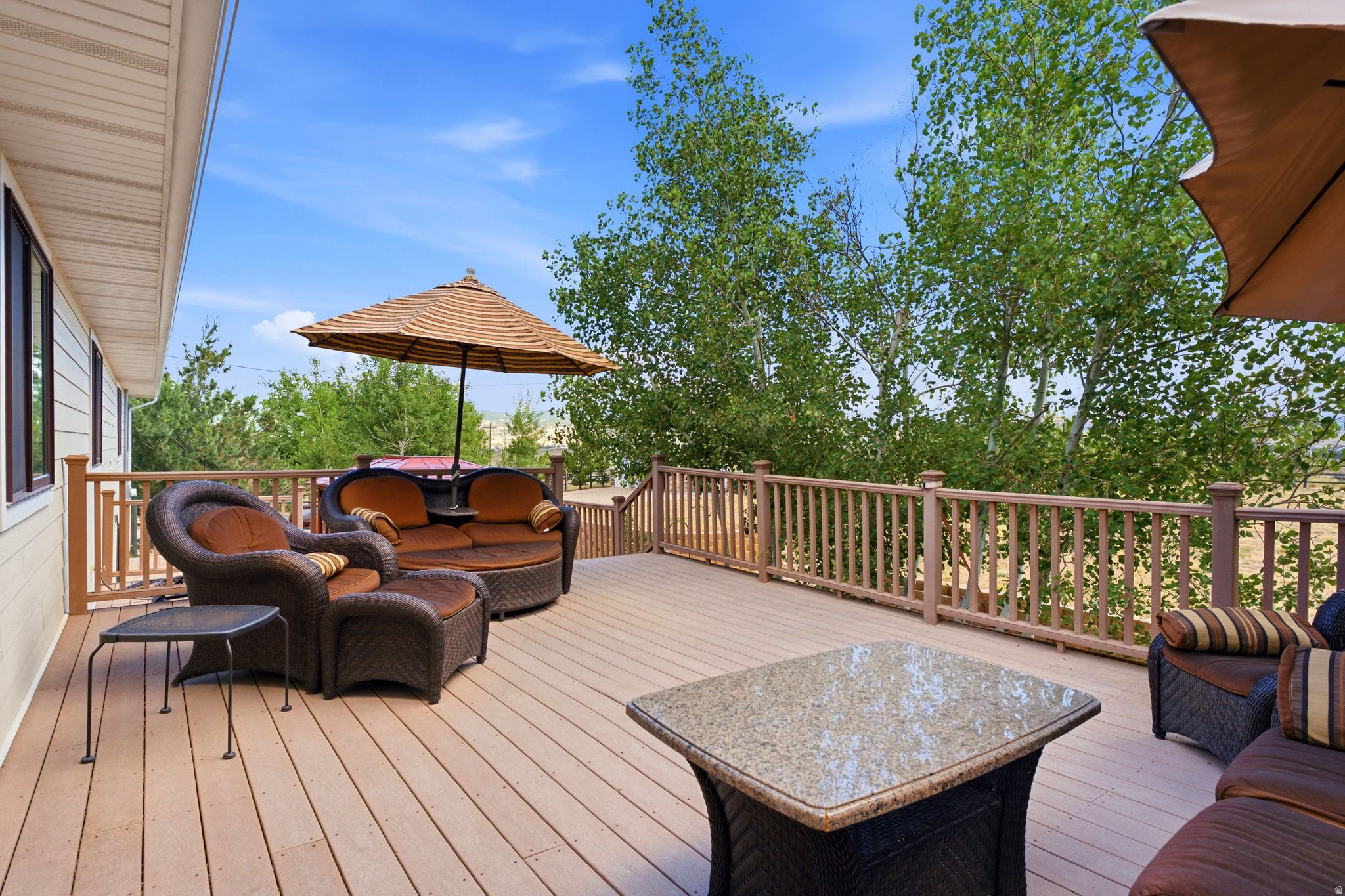 HIGHLAND ESTATES - Residential