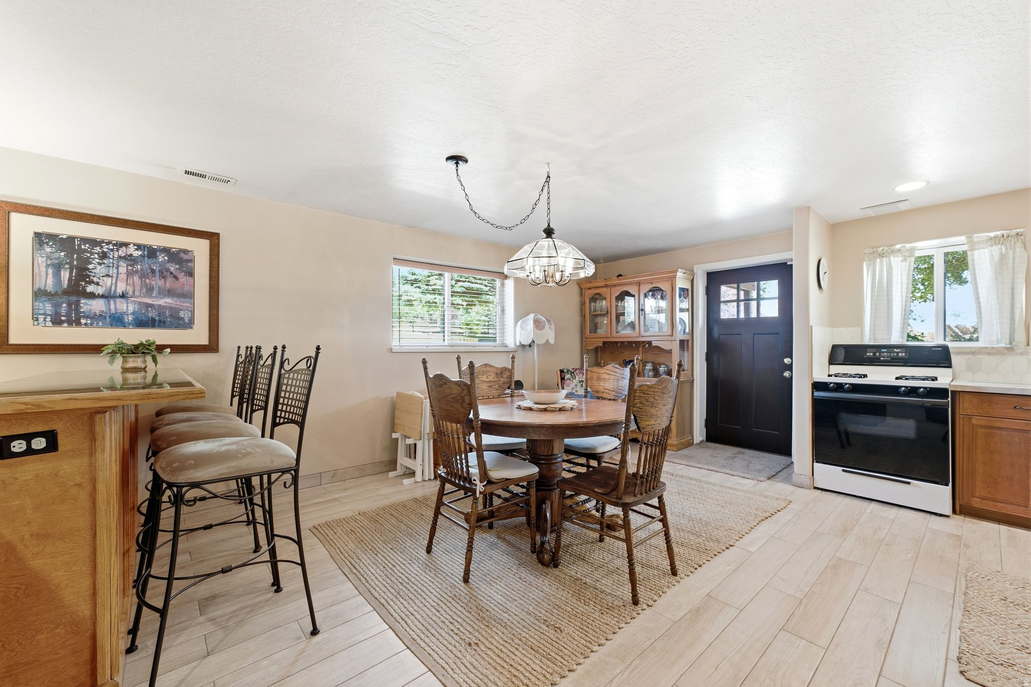 HIGHLAND ESTATES - Residential