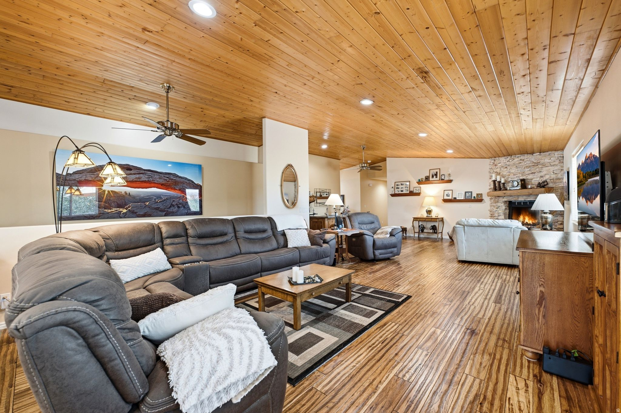 HIGHLAND ESTATES - Residential