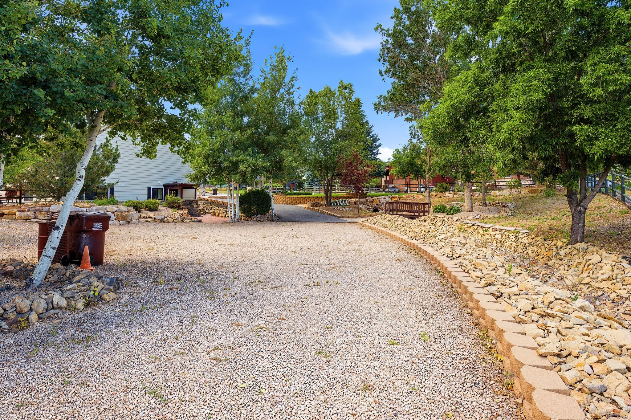 HIGHLAND ESTATES - Residential