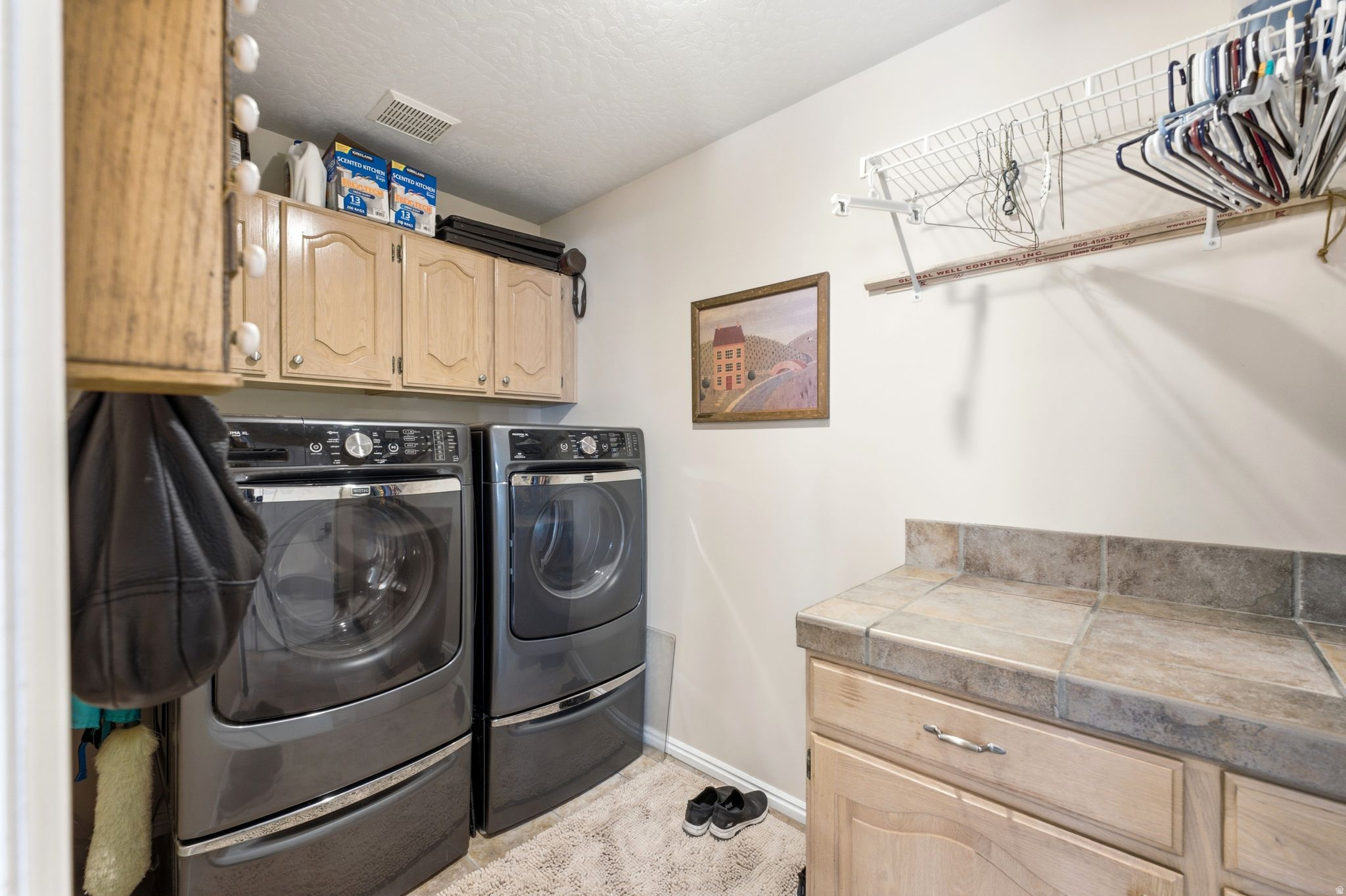 HIGHLAND ESTATES - Residential