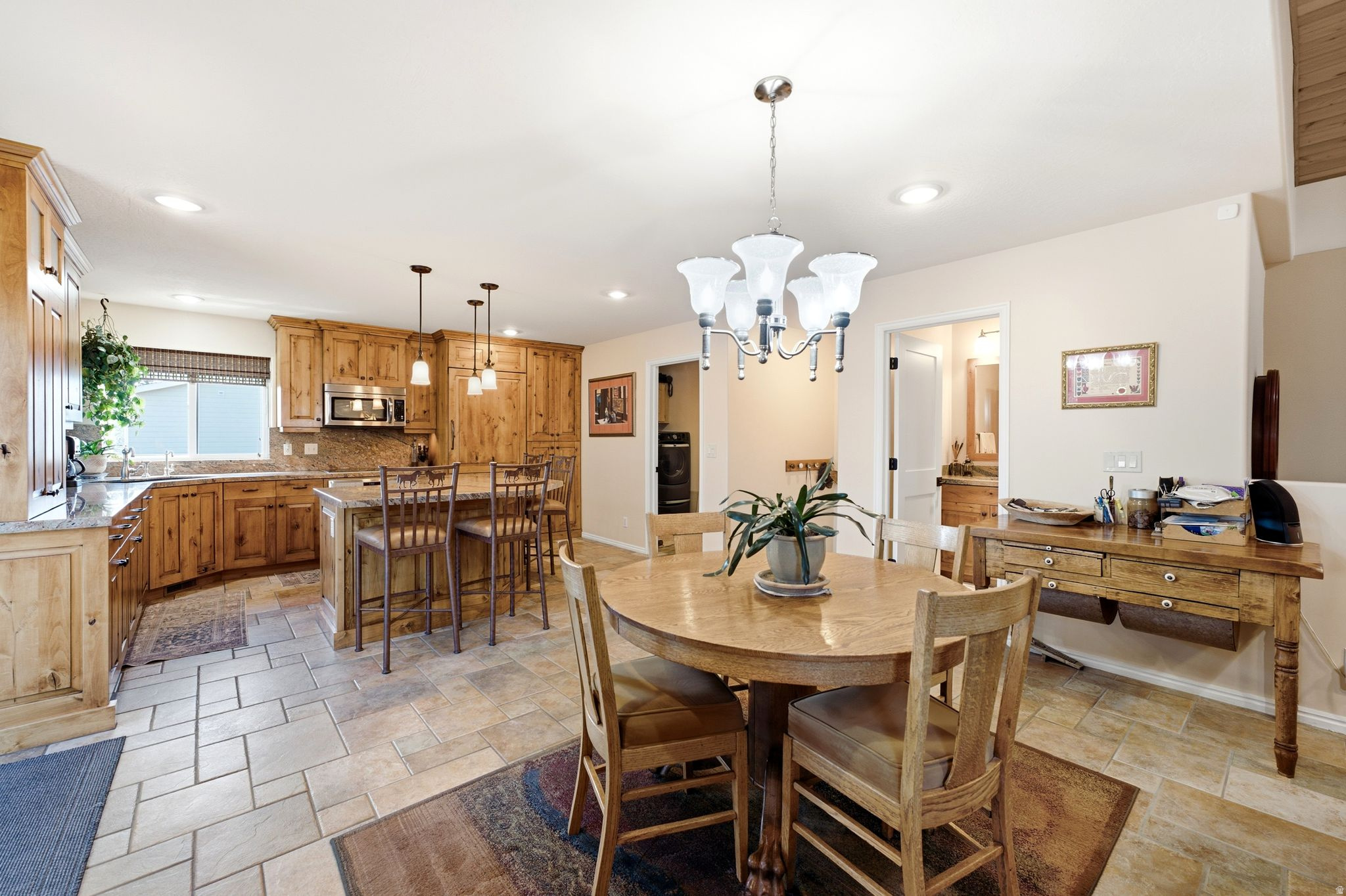 HIGHLAND ESTATES - Residential