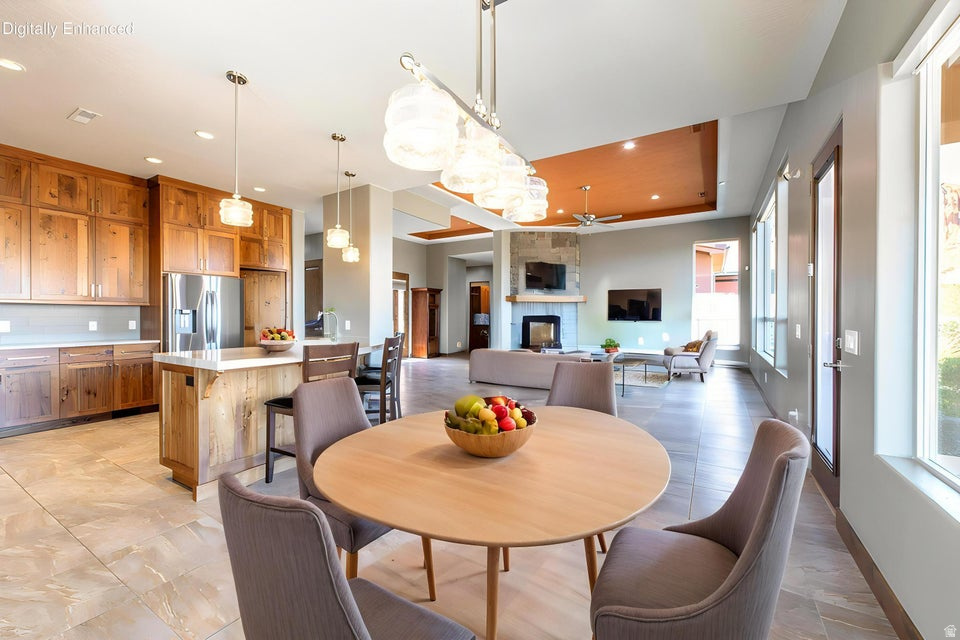 RED MOUNTAIN ESTATES - Residential