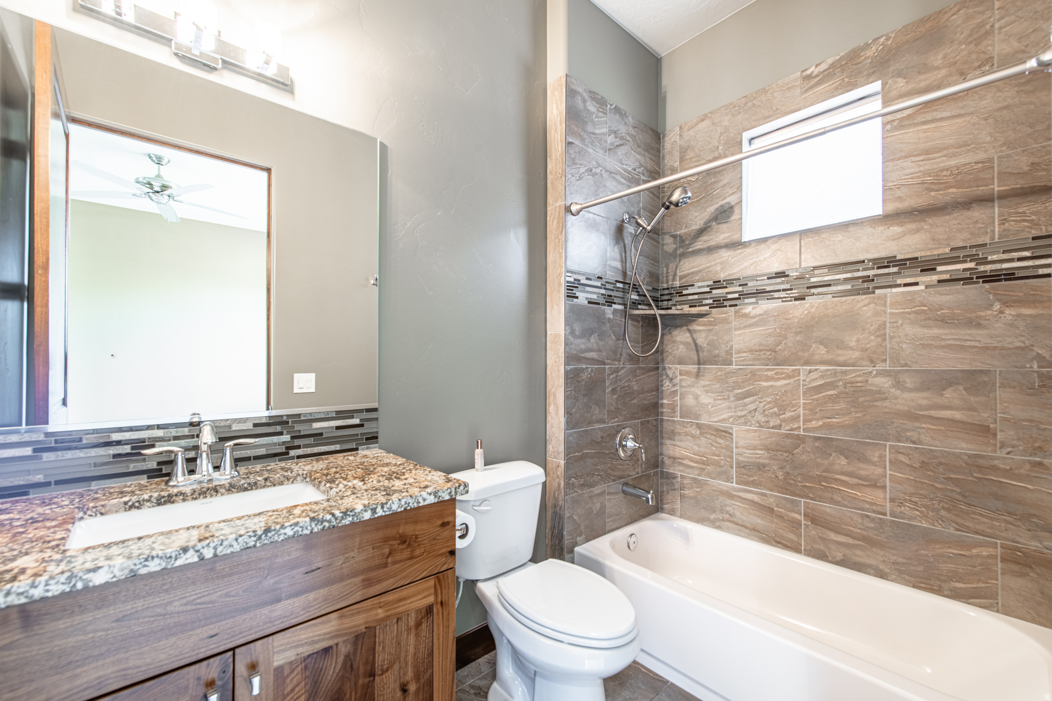 RED MOUNTAIN ESTATES - Residential