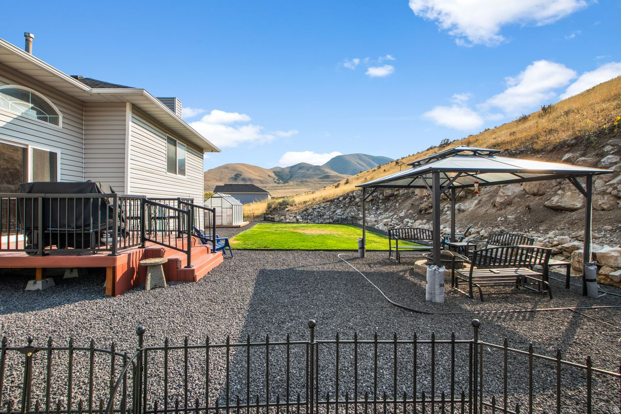 MARBLE HILL EST - Residential