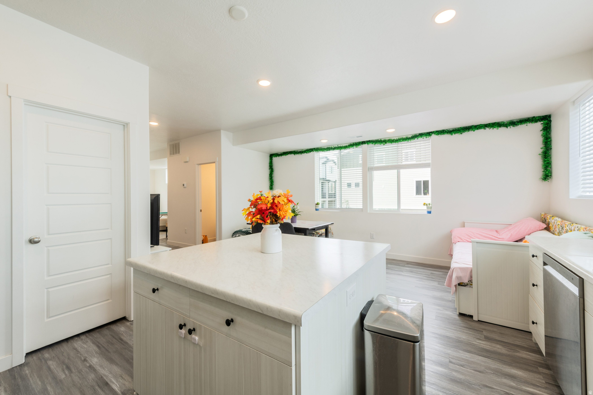 MONTEBELLO - Residential