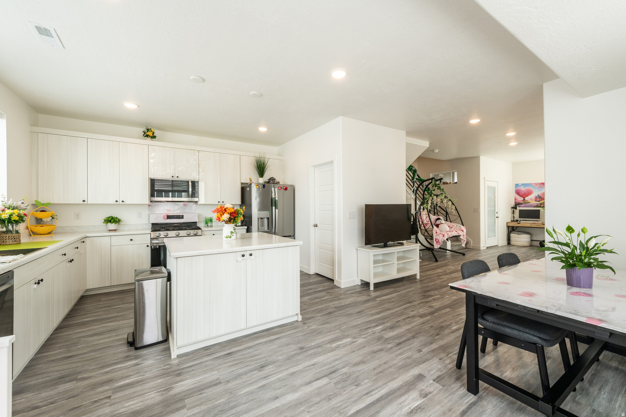 MONTEBELLO - Residential