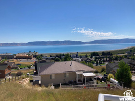 HARBOR VILLAGE - Residential