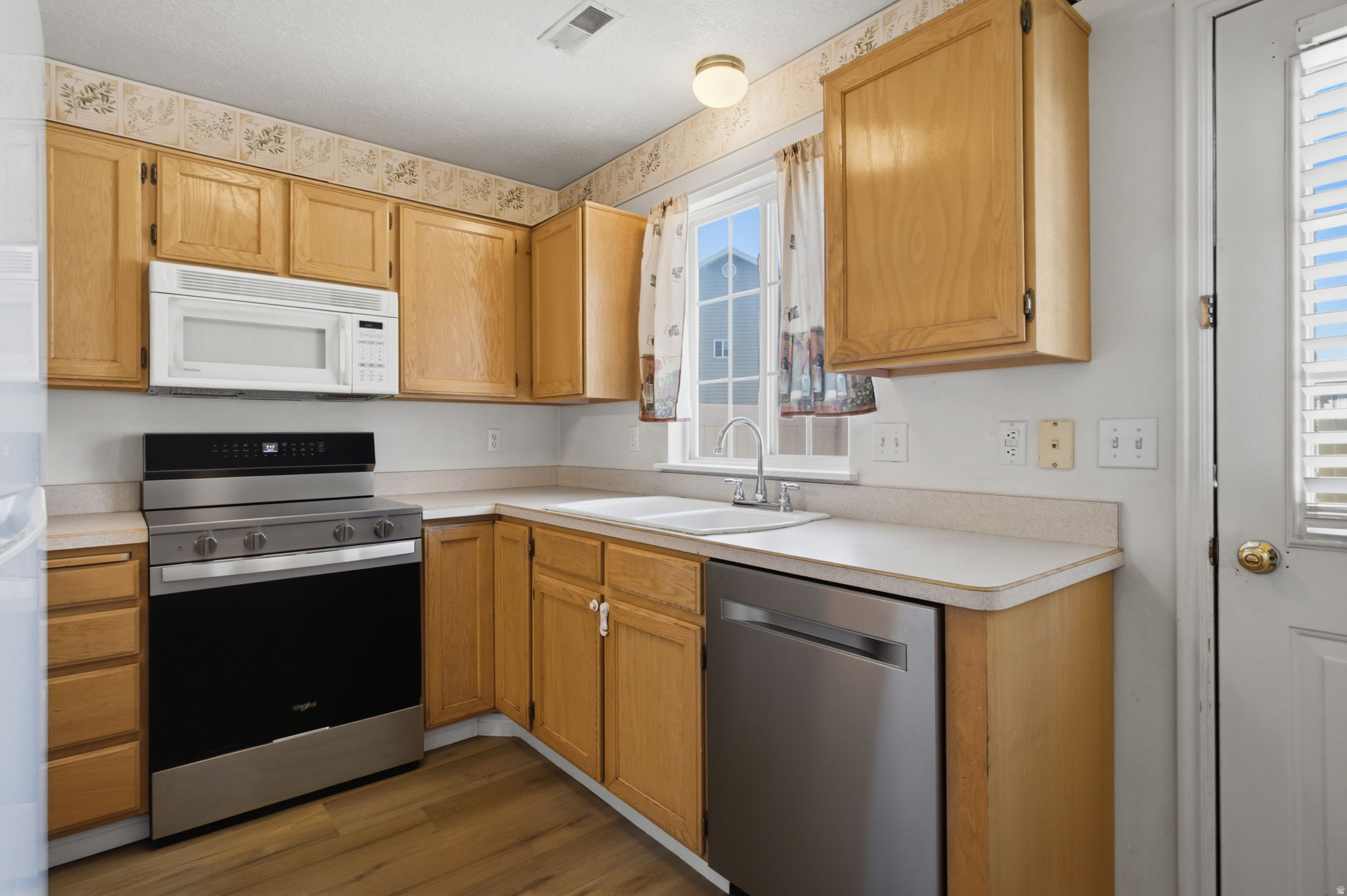 EASTGATE - Residential