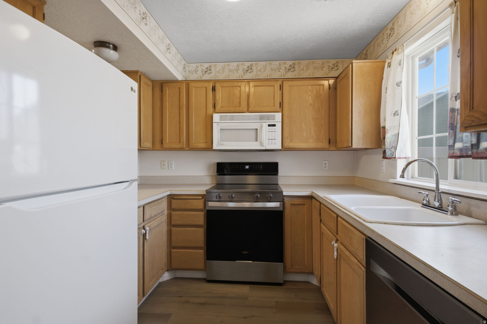 EASTGATE - Residential