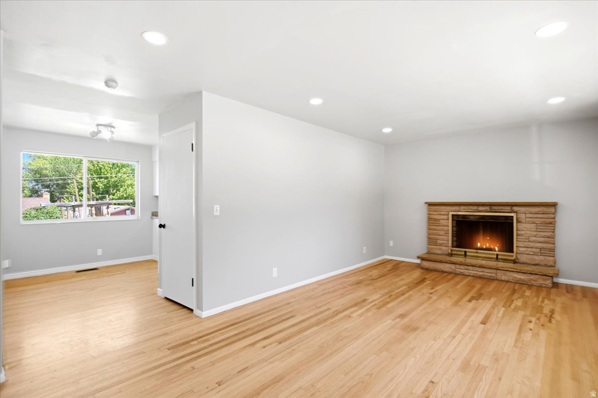 CANYON CREST - Residential