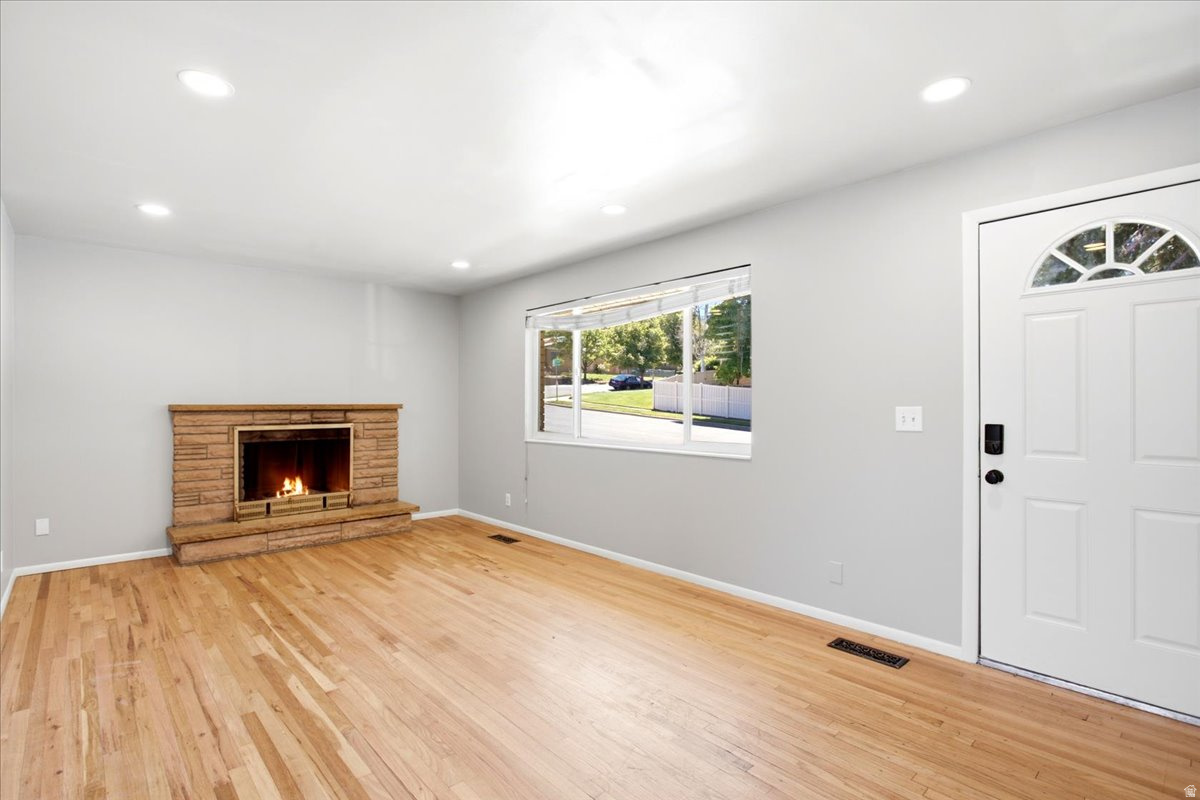CANYON CREST - Residential