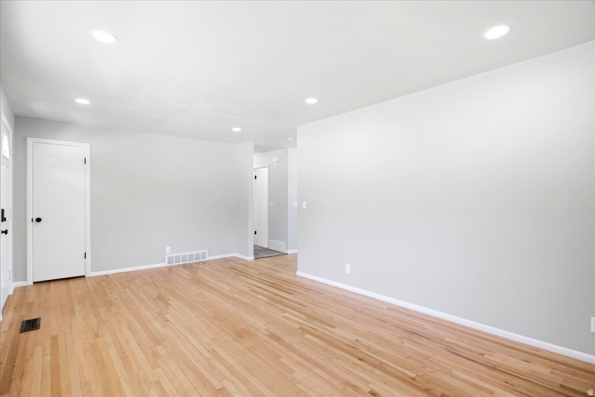 CANYON CREST - Residential