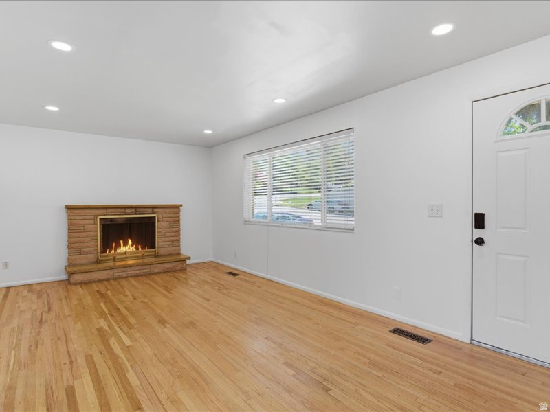 CANYON CREST - Residential