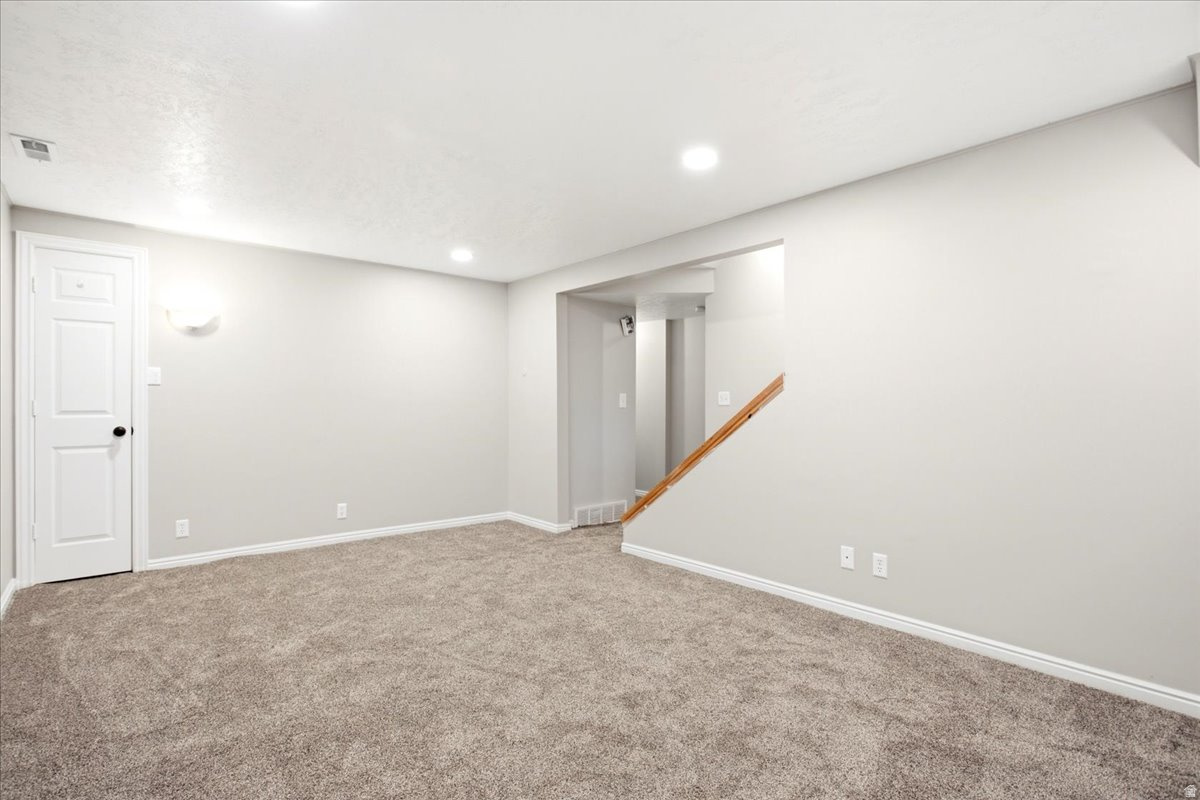 CANYON CREST - Residential