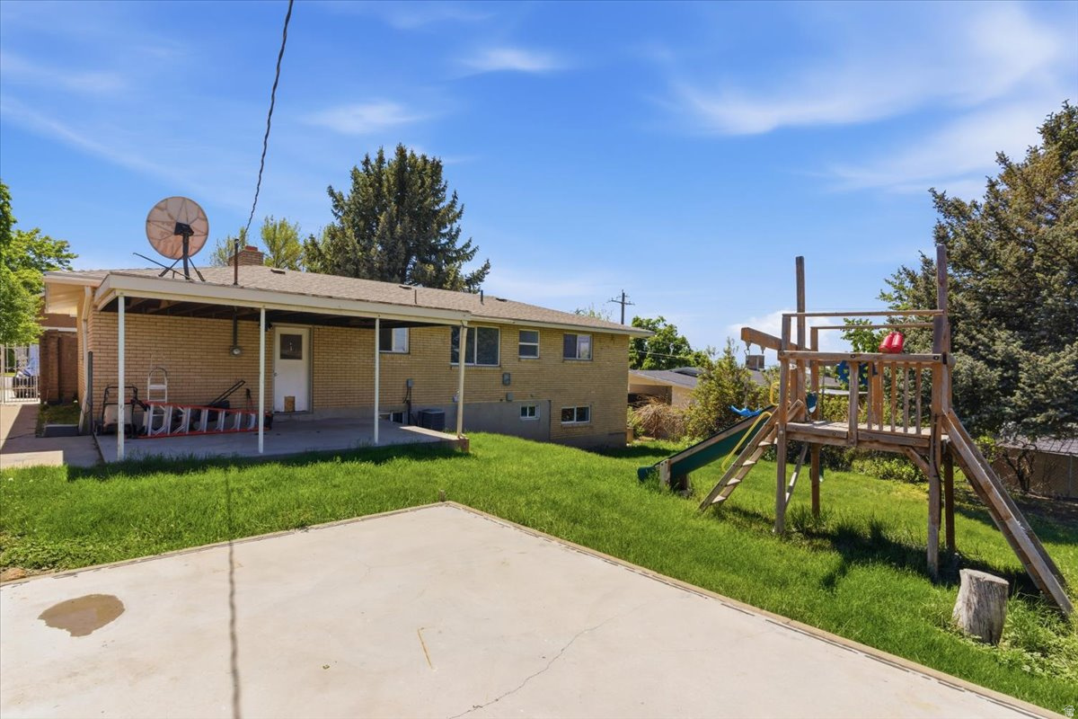 CANYON CREST - Residential