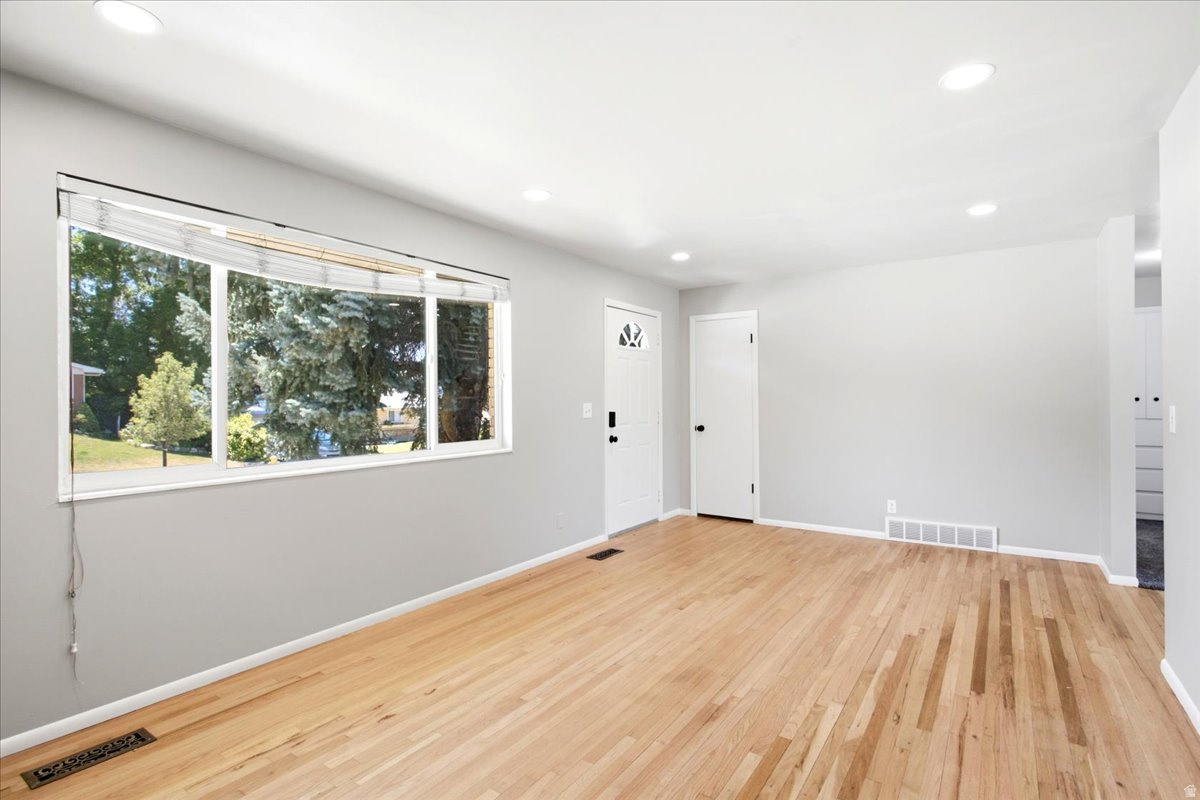 CANYON CREST - Residential