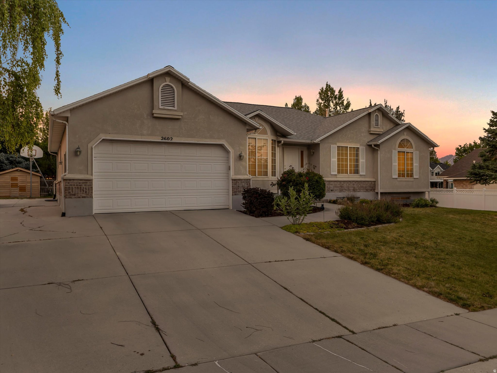 CANTERWOOD PARK - Residential
