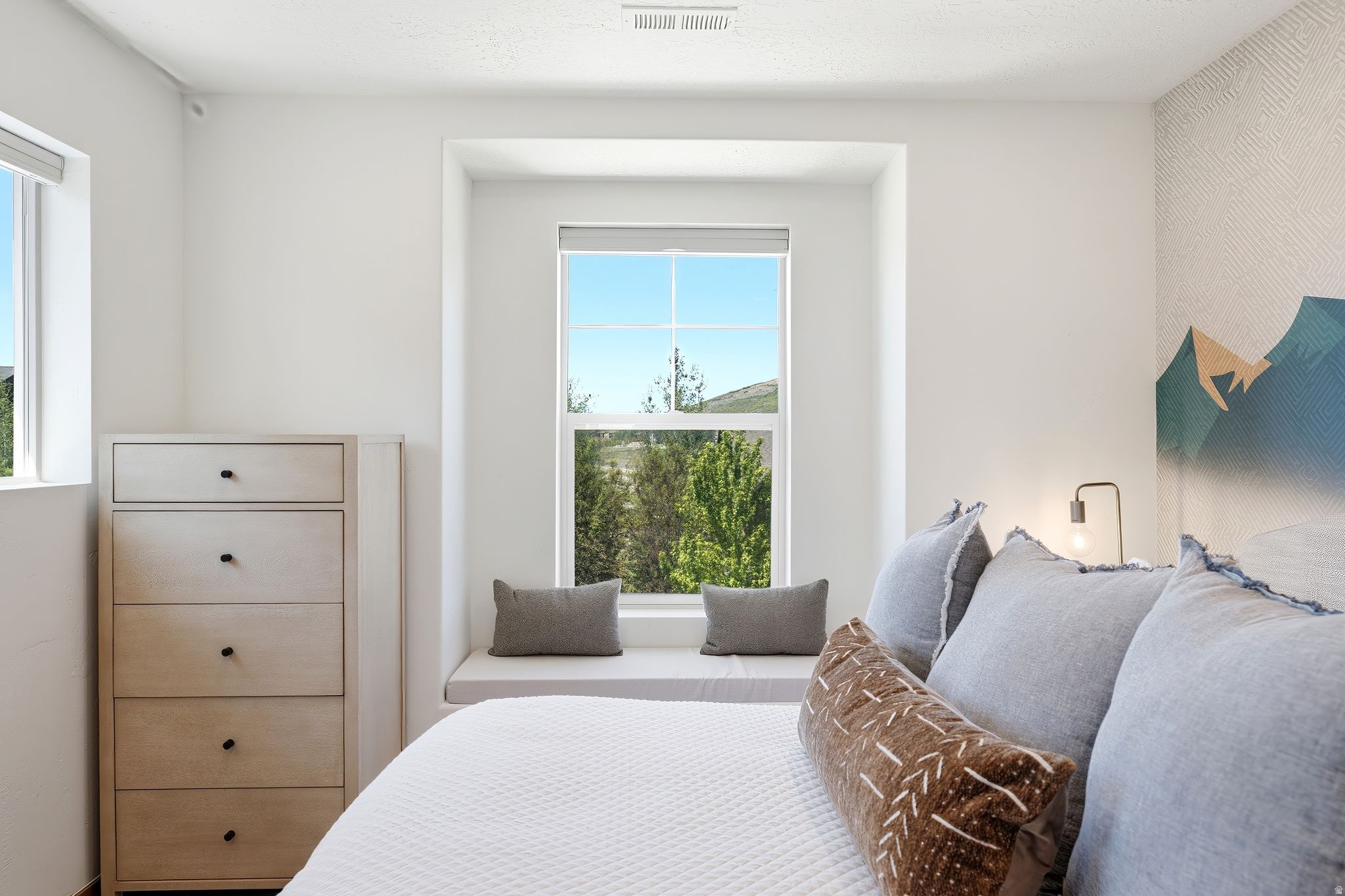 THE RETREAT AT JORDA - Residential