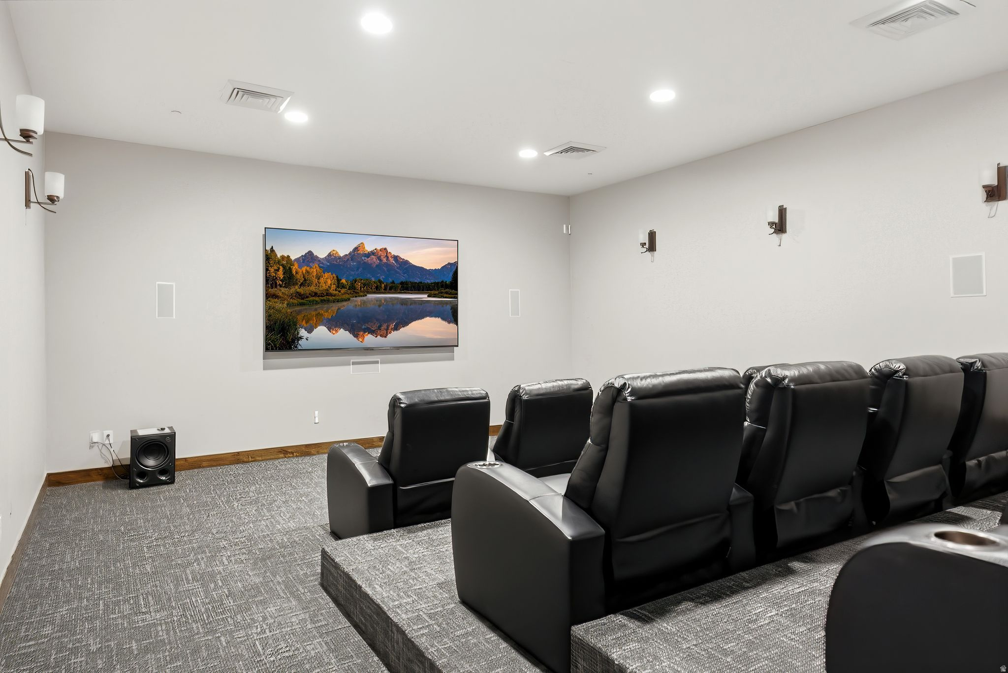 THE RETREAT AT JORDA - Residential