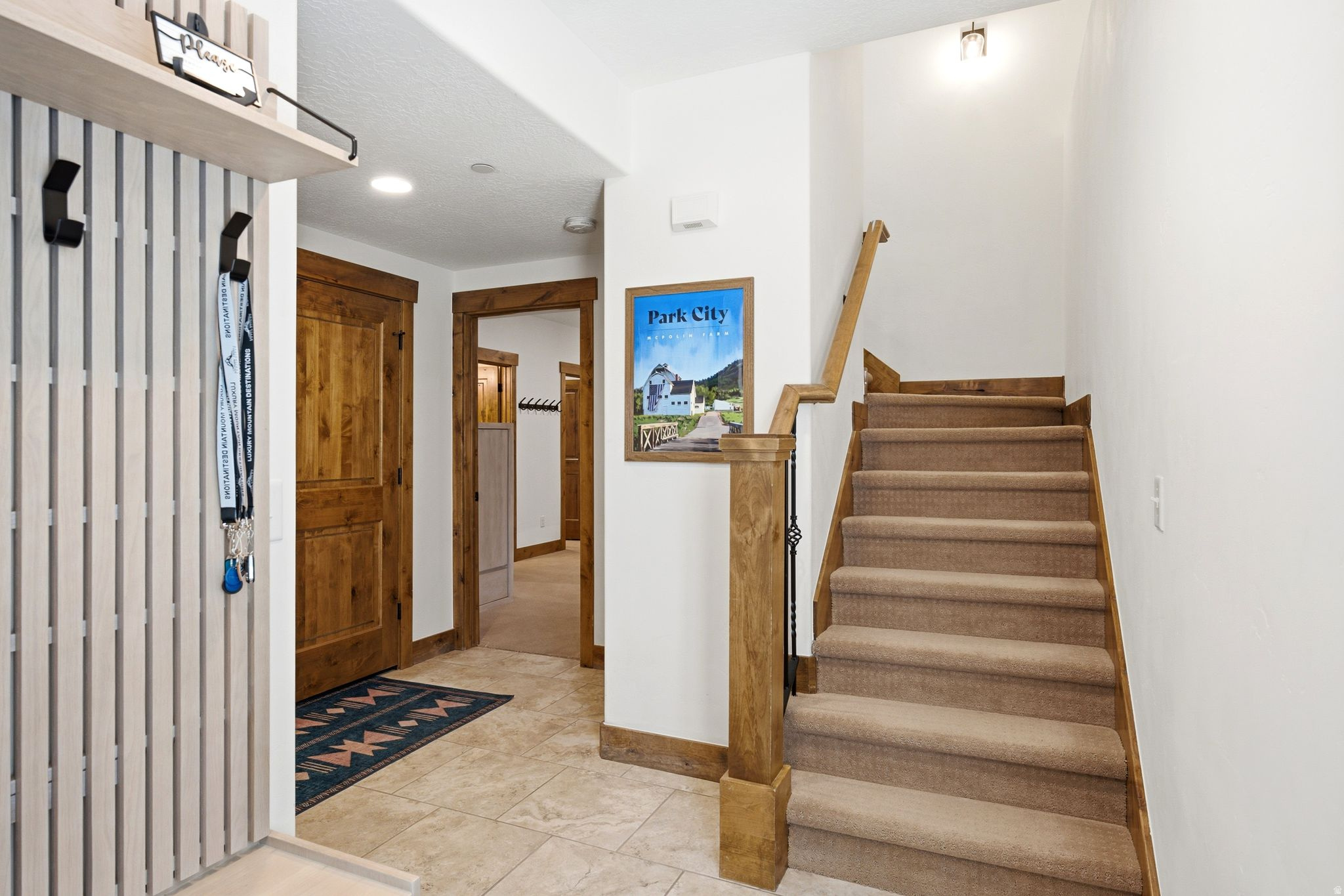 THE RETREAT AT JORDA - Residential