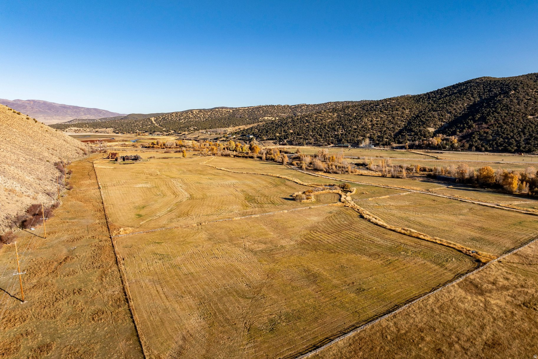 RIVER VALLEY RANCHES - Land