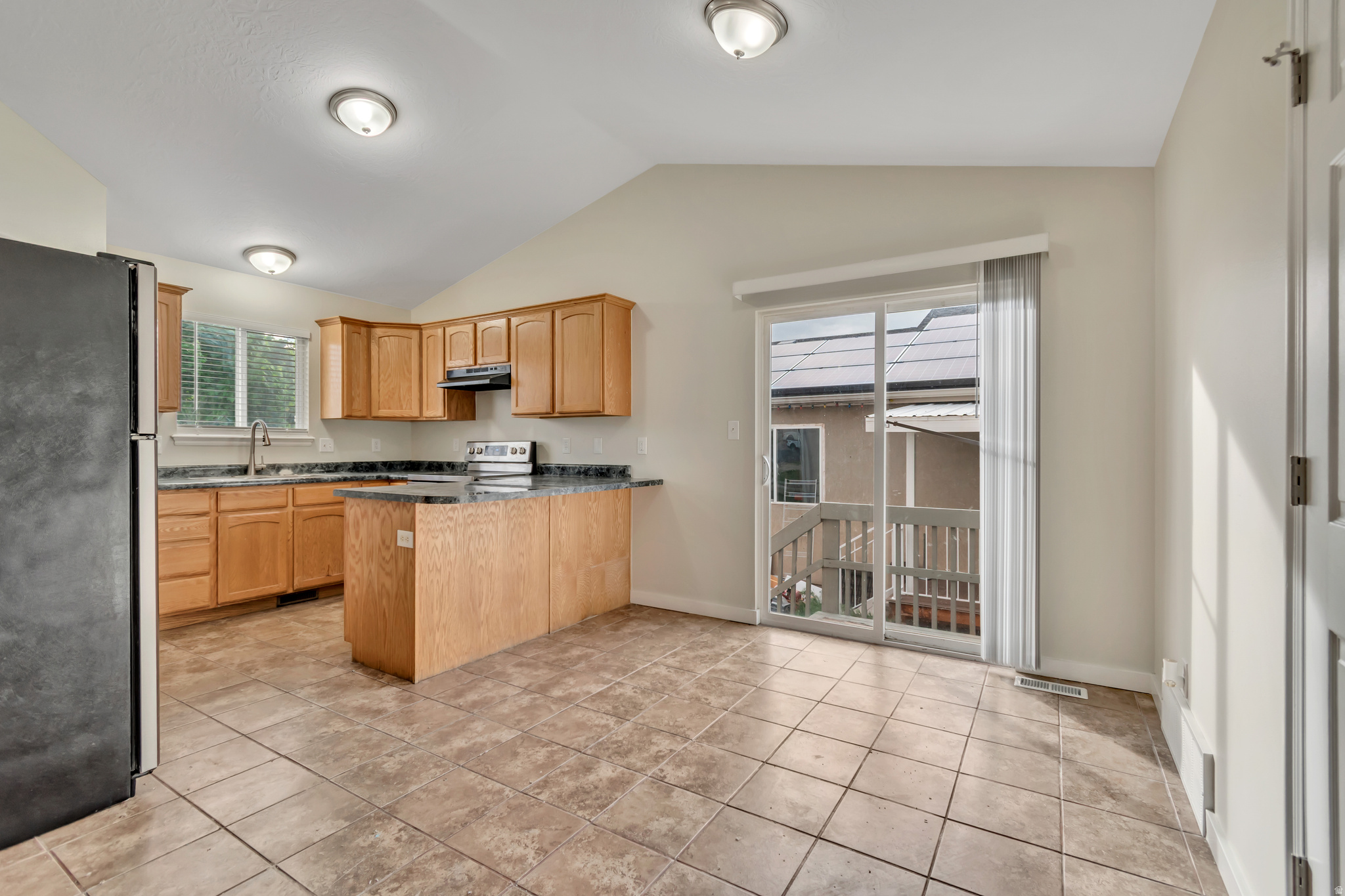 WHISPERING WILLOW - Residential
