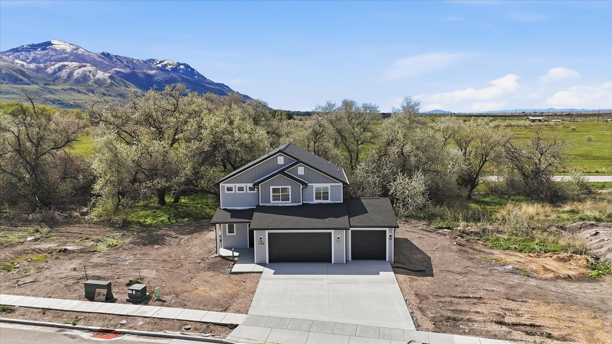 SPRING CREEK - Residential