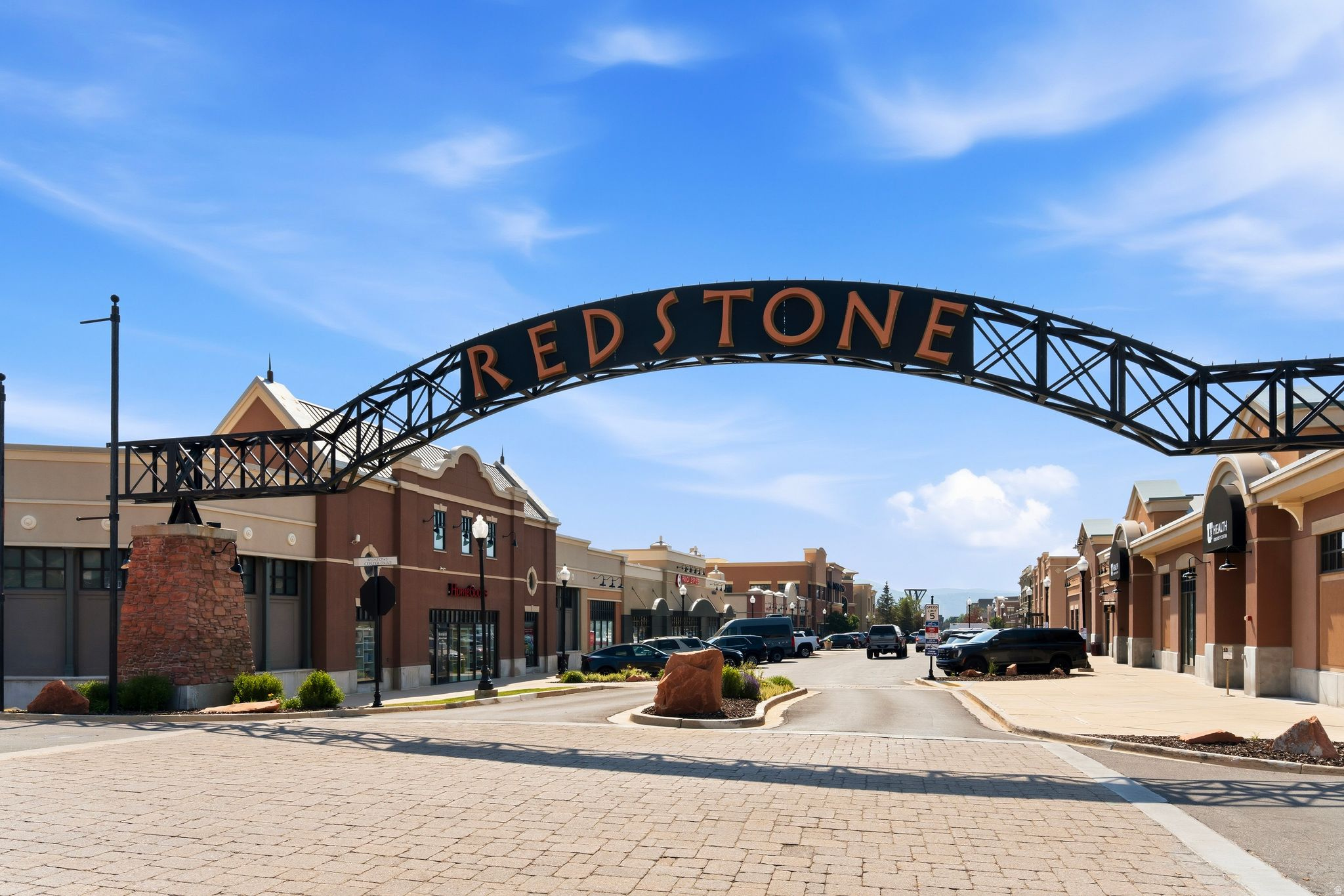 FOX POINT AT REDSTONE - Residential