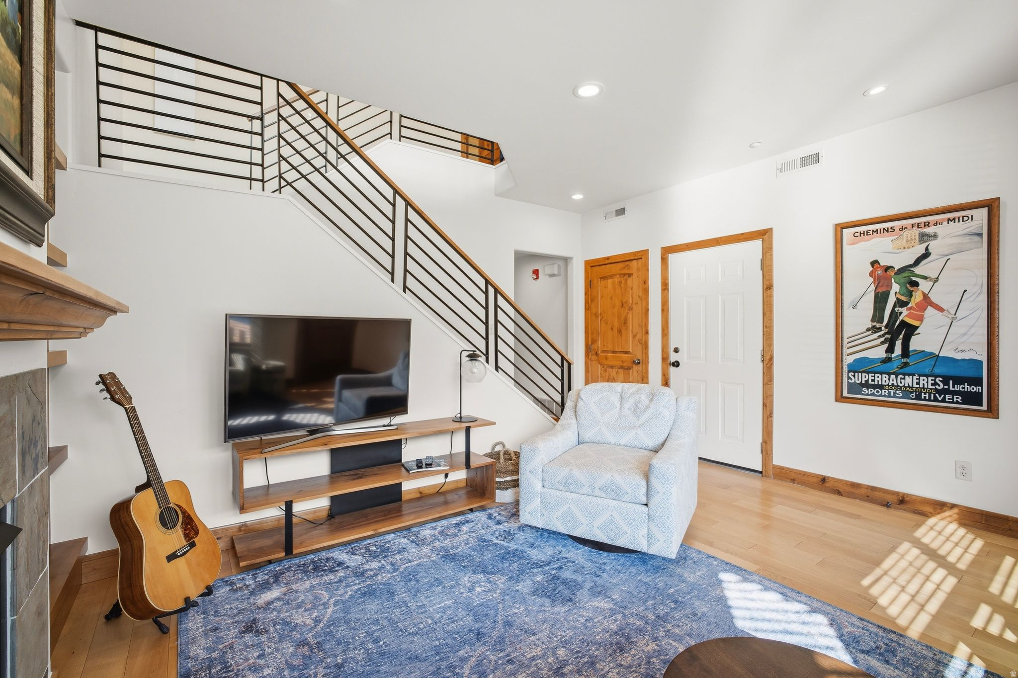 FOX POINT AT REDSTONE - Residential
