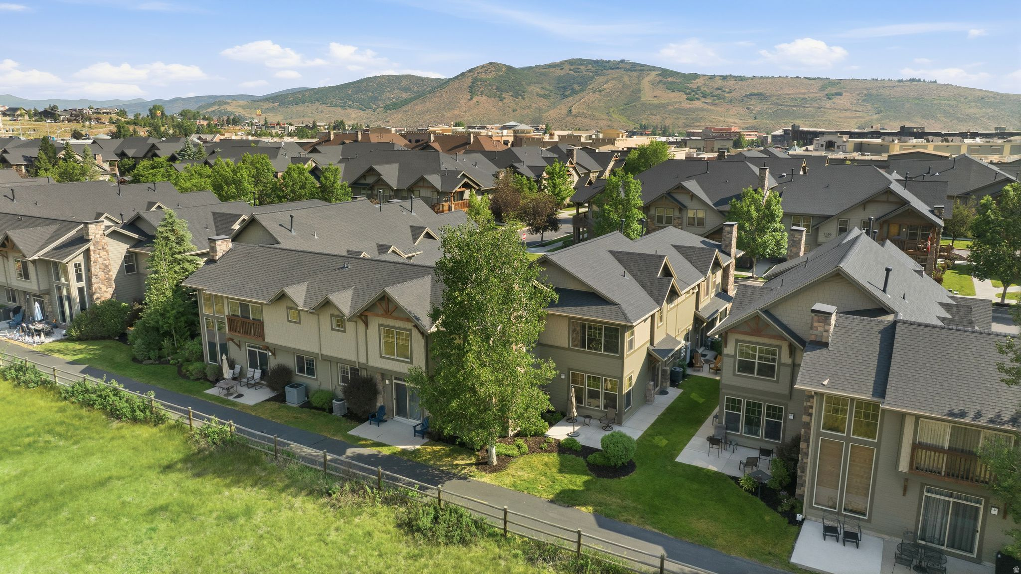 FOX POINT AT REDSTONE - Residential