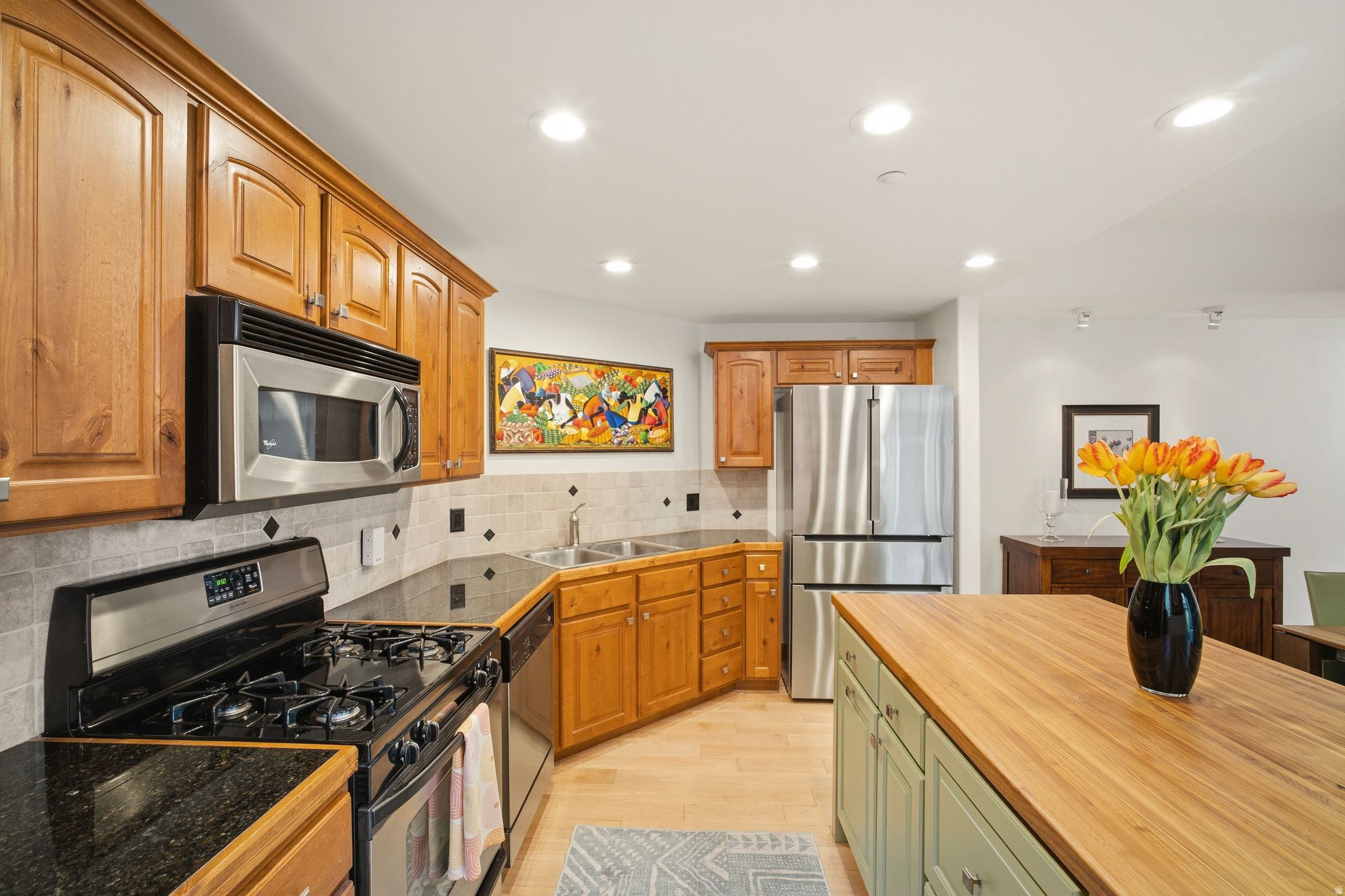 FOX POINT AT REDSTONE - Residential