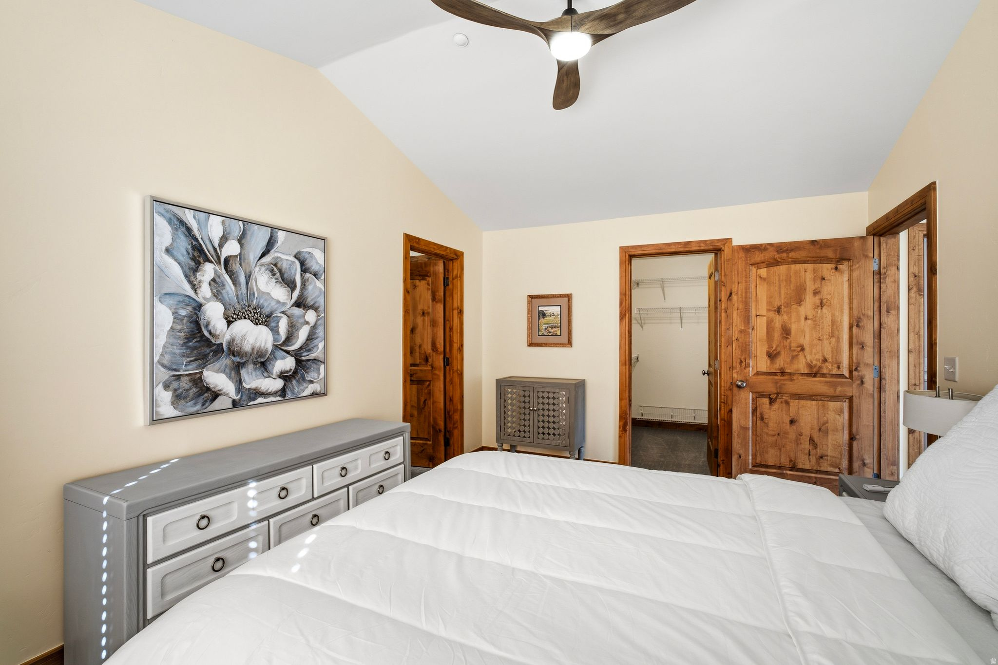 FOX POINT AT REDSTONE - Residential