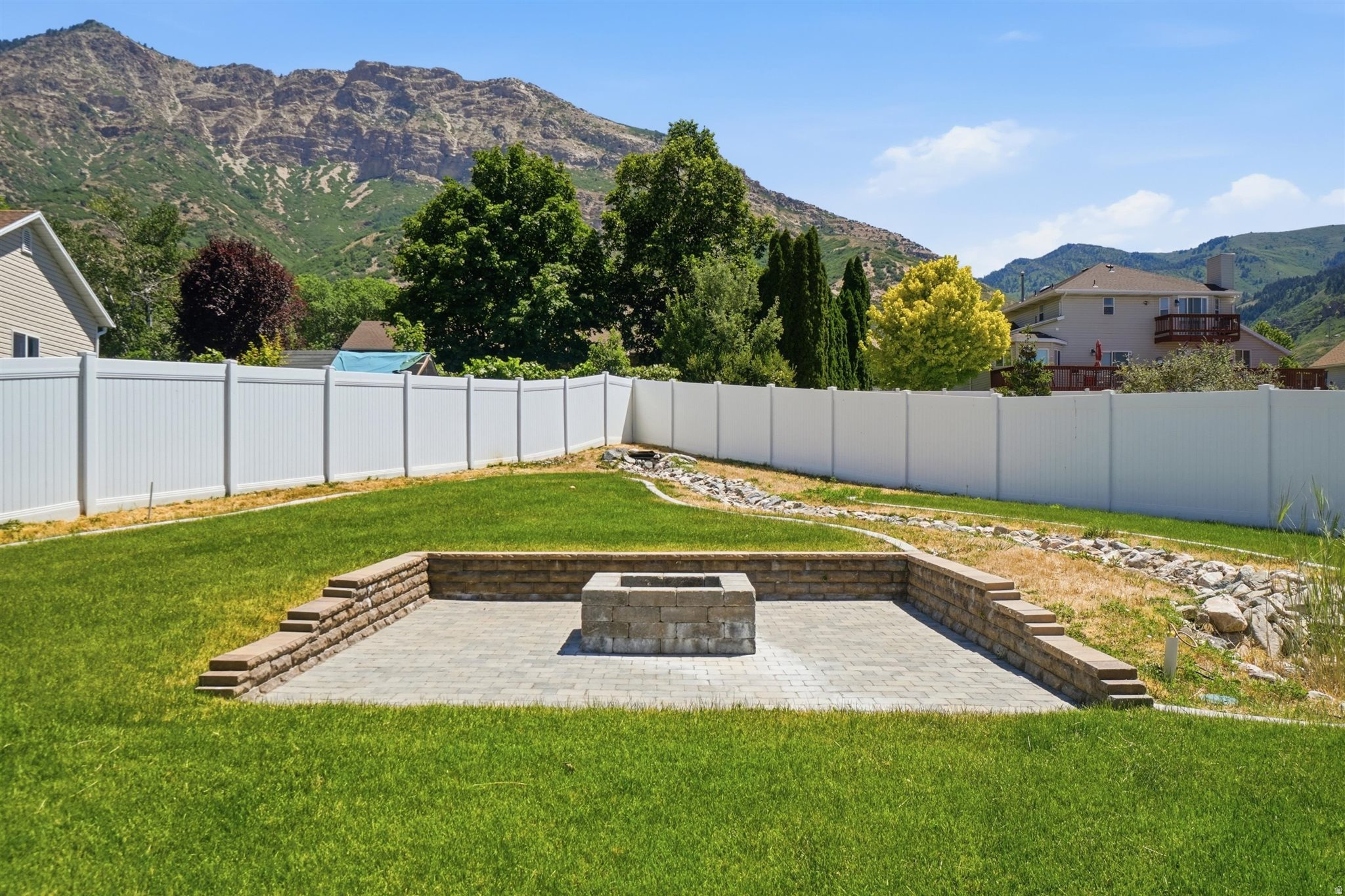 OAKMONT ESTATES - Residential