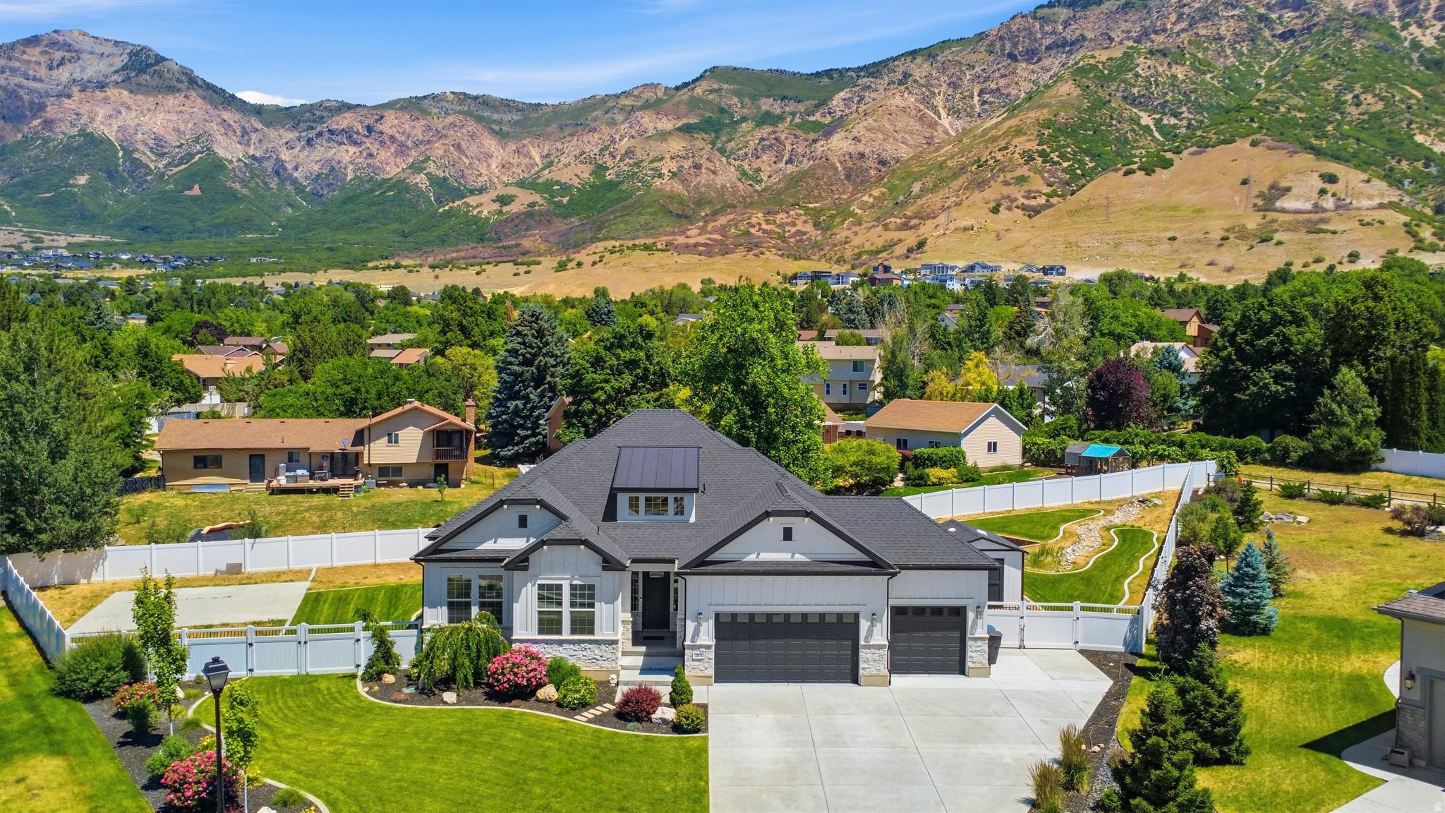 OAKMONT ESTATES - Residential