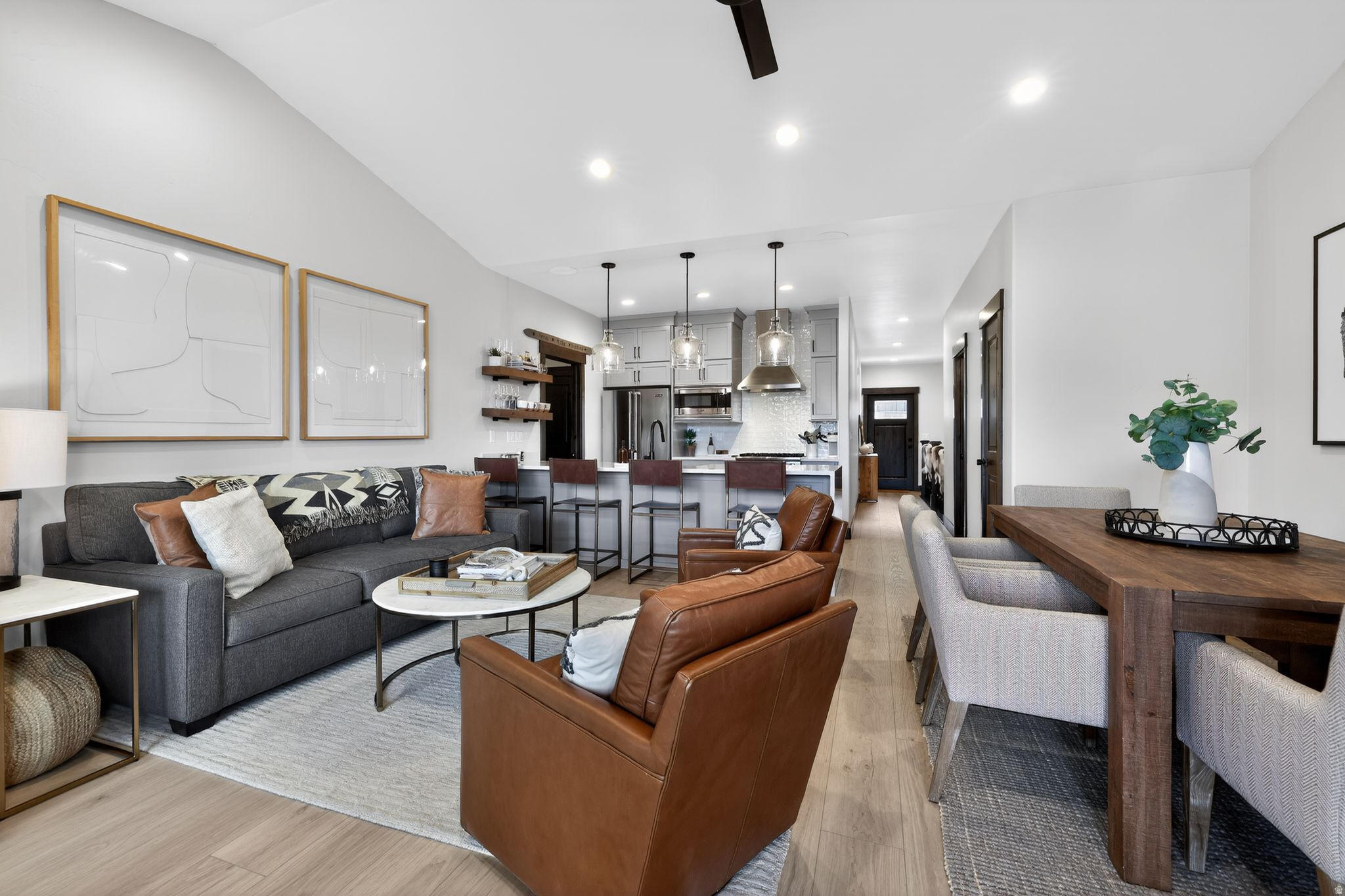 BLACKROCK RIDGE - Residential